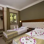 Apart Otel Club Aida 4*